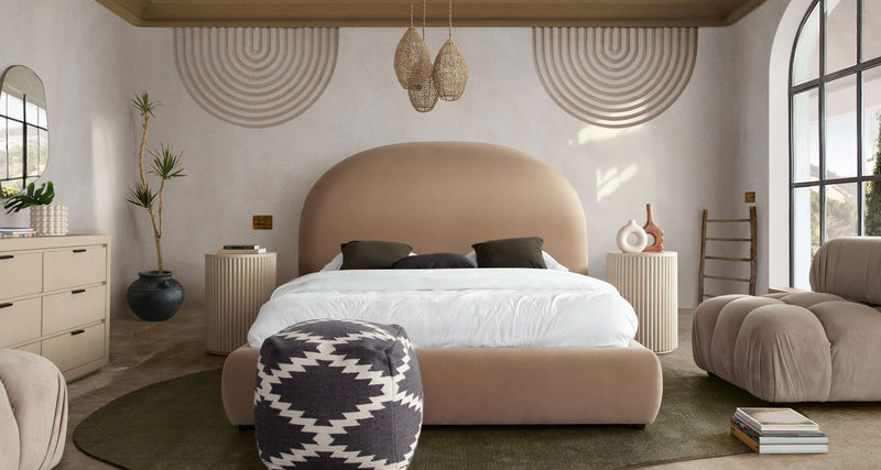 Siren 18" Round Wood End Table