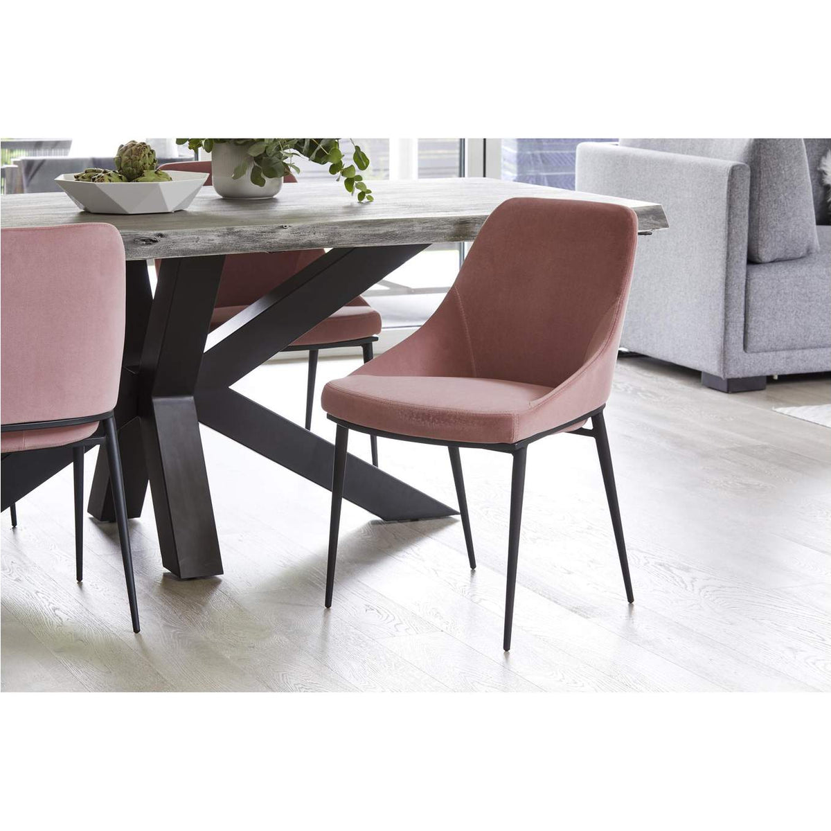 UH-1018-29-0 Edge Dining Table Small