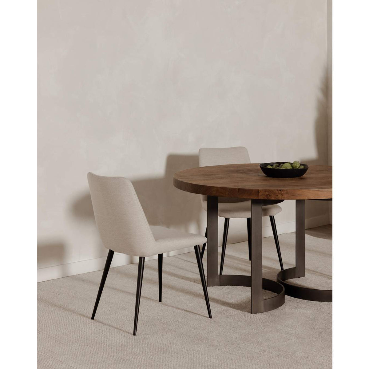 VE-1106-03-0 Bent Round Dining Table 54In Brown