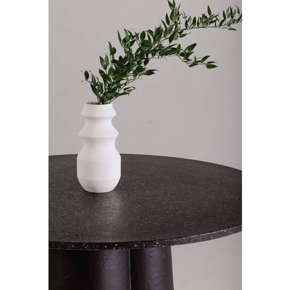 VH-1017-02-0 Mono Dining Table Black