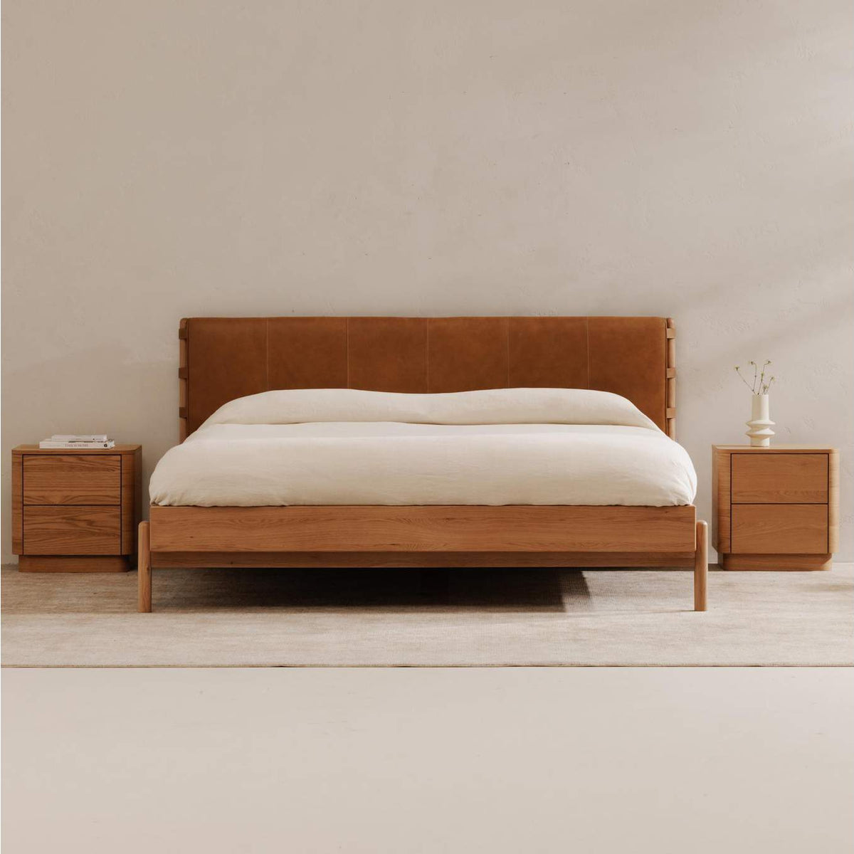 YC-1045-24-0 Colby Queen Bed Brown