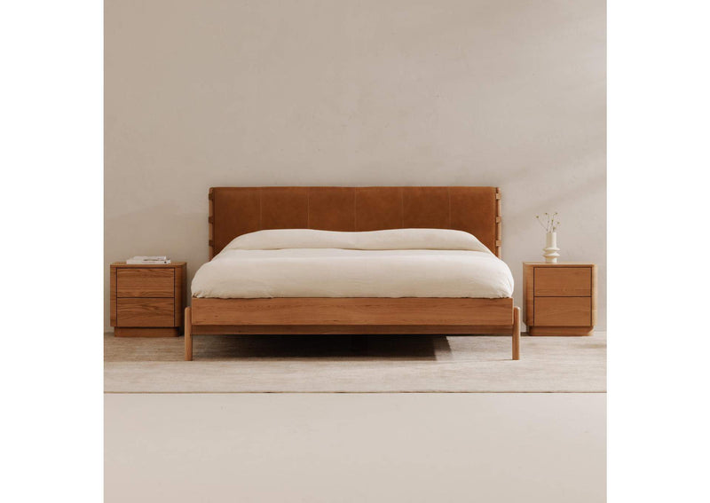 YC-1045-24-0 Colby Queen Bed Brown
