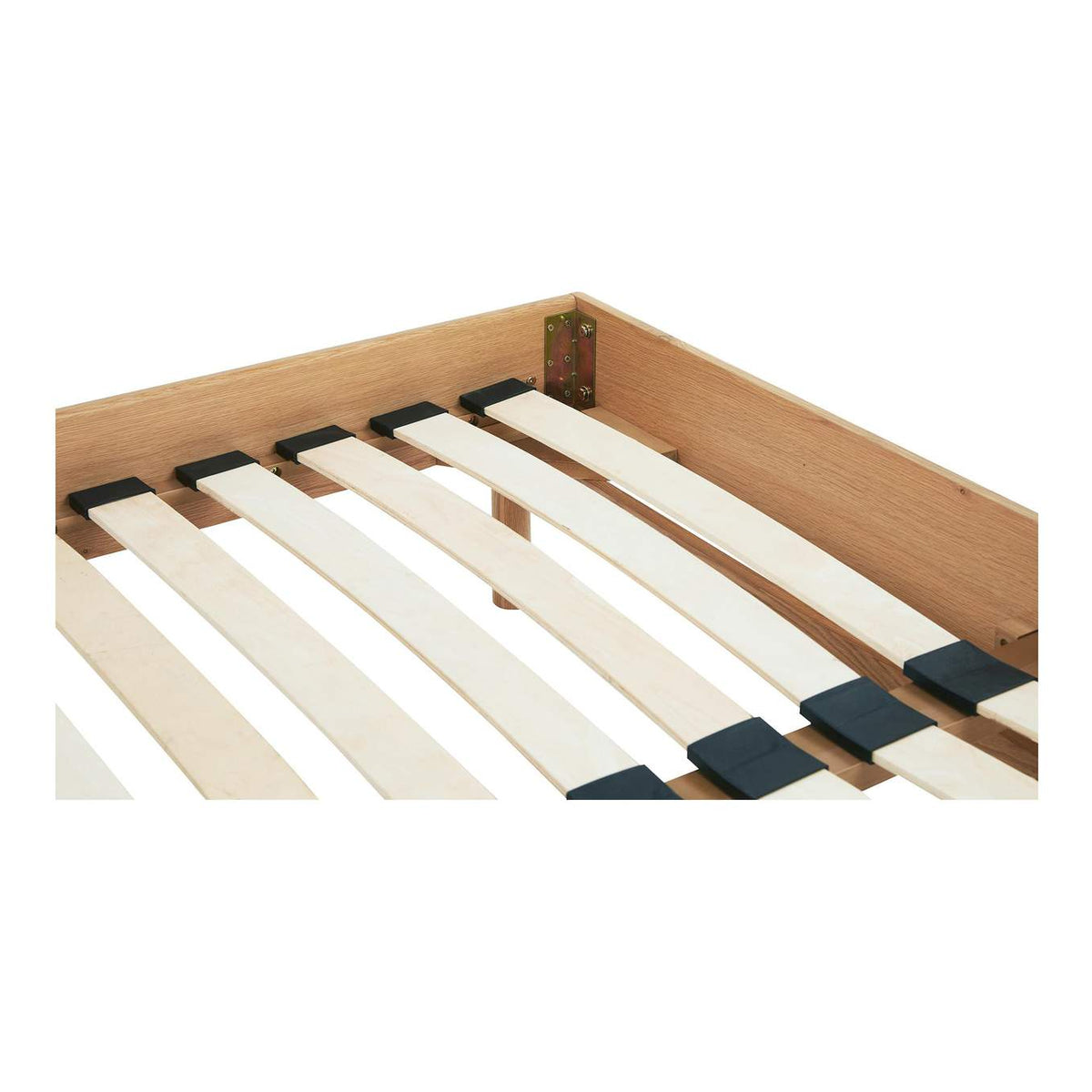 YC-1045-24-0 Colby Queen Bed Brown