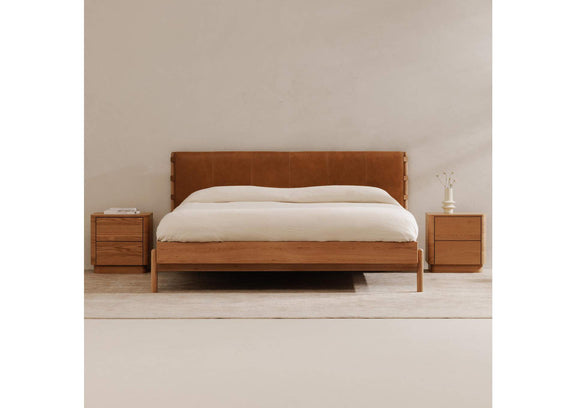 YC-1046-24-0 Colby King Bed Brown