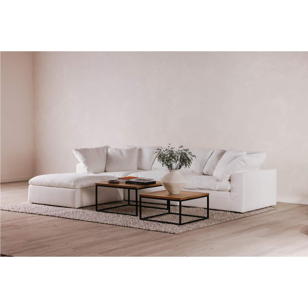 YJ-1001-05 Clay Slipper Chair Cream White