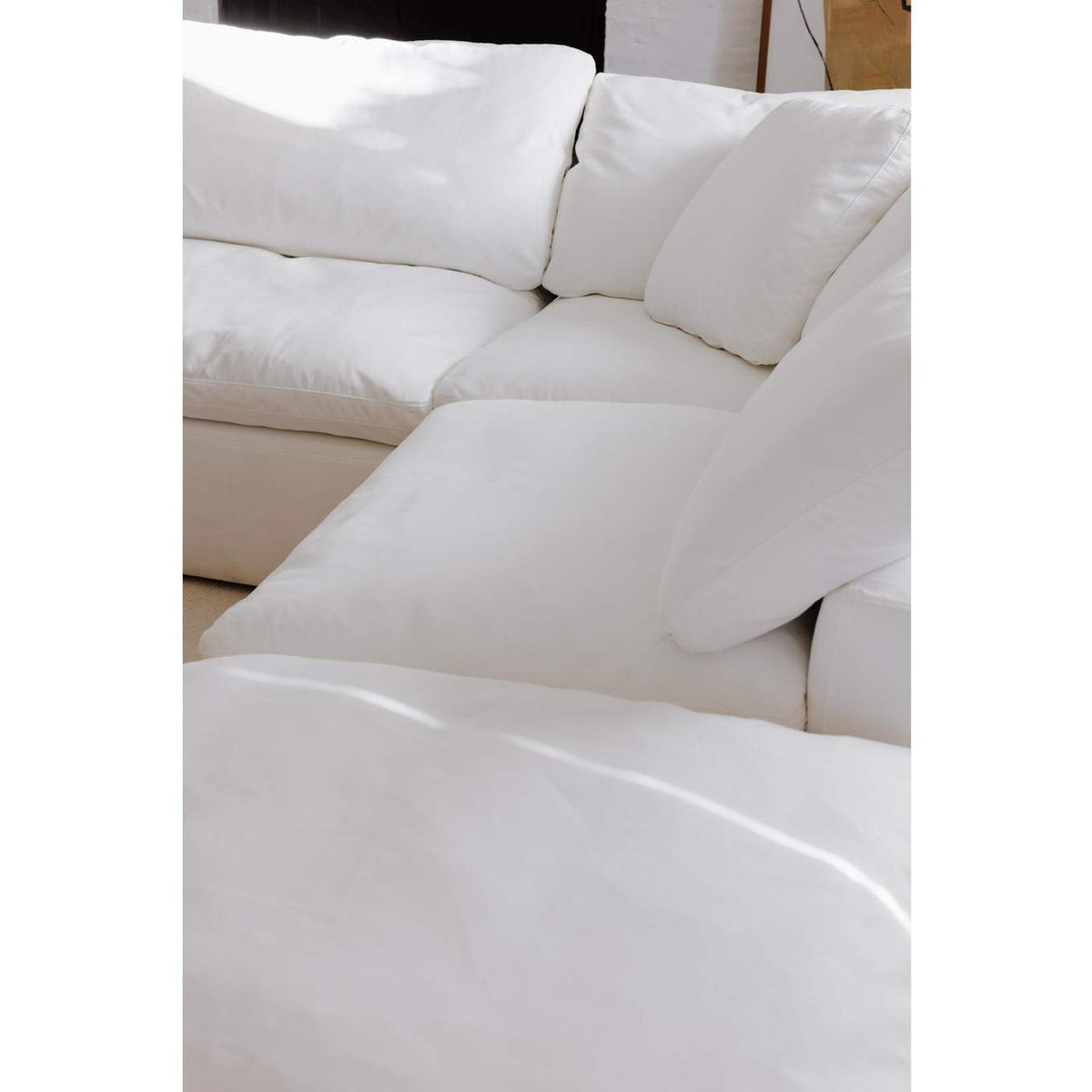 YJ-1018-05 Terra Condo Dream Modular Sectional Cream White