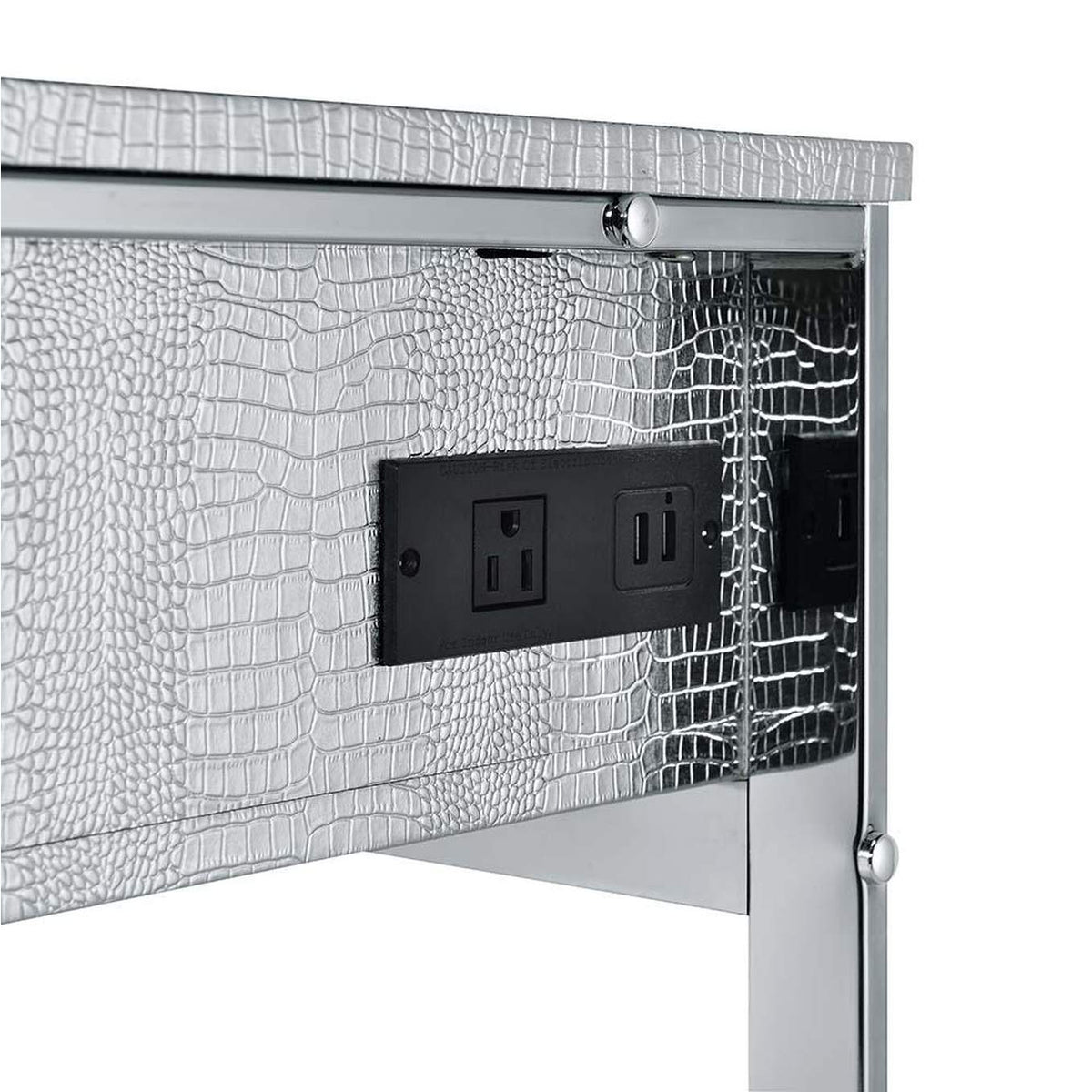 AC00840 Myles Vanity Set with USB