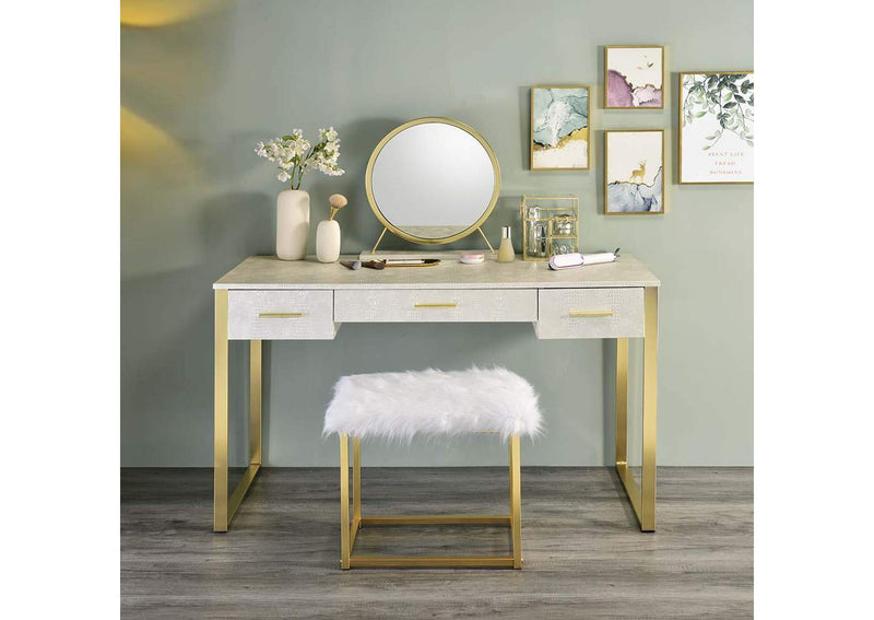 AC00841 Myles Vanity Set with USB