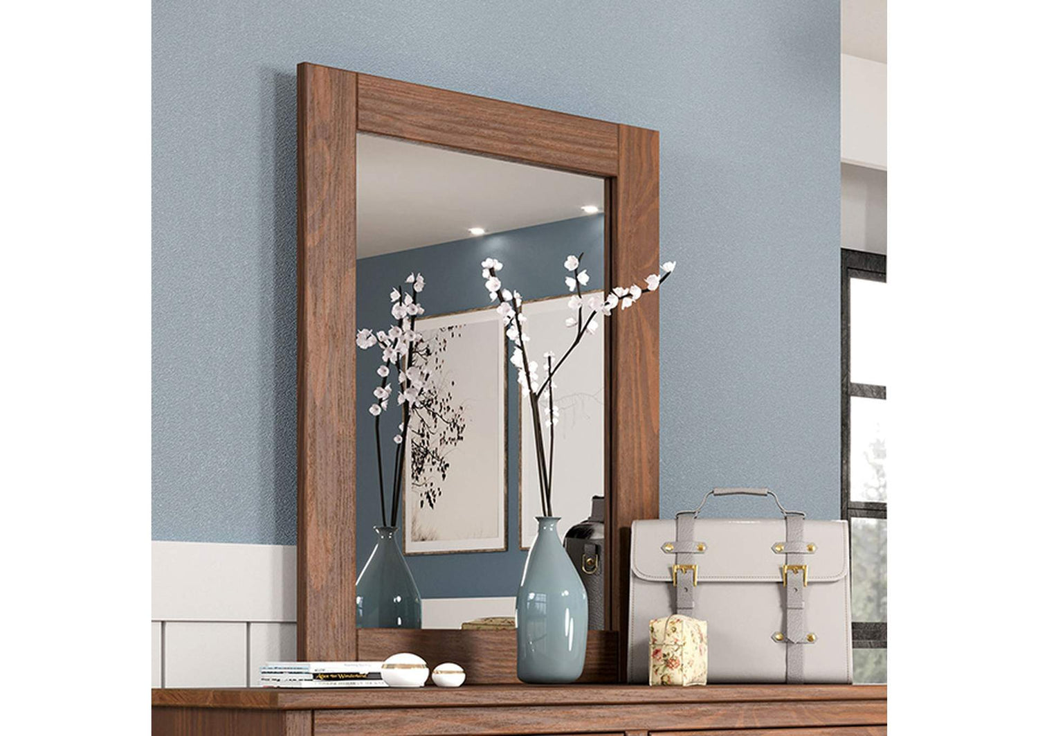 Stavros Mirror