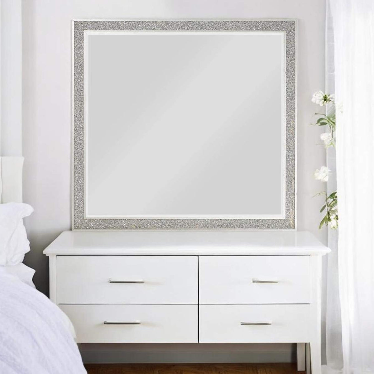 BD00244 Sliverfluff Mirror