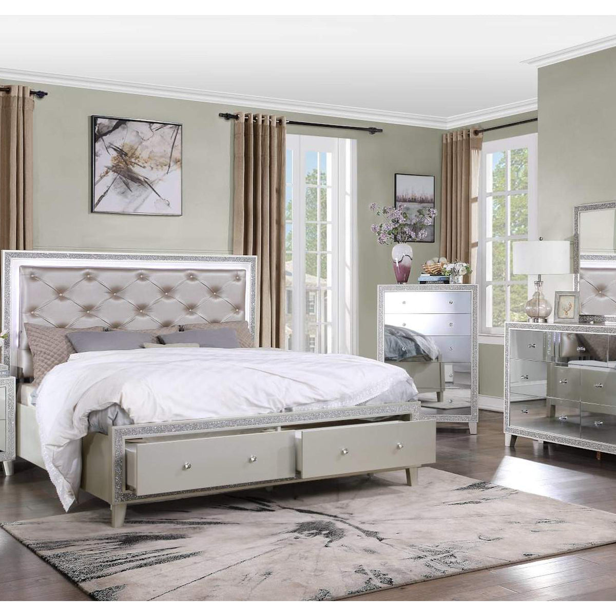 BD00244 Sliverfluff Mirror
