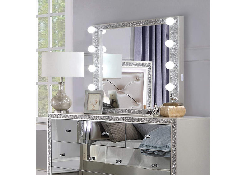 BD00245 Sliverfluff Mirror with Light