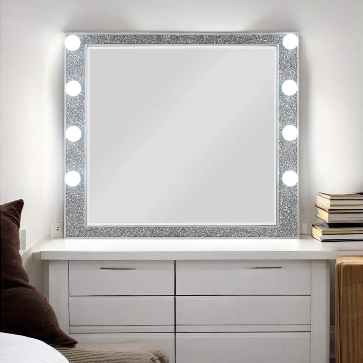 BD00245 Sliverfluff Mirror with Light