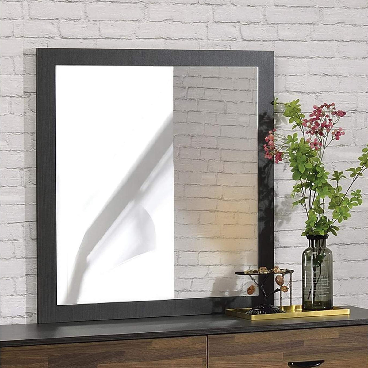 BD00547 Eos Mirror