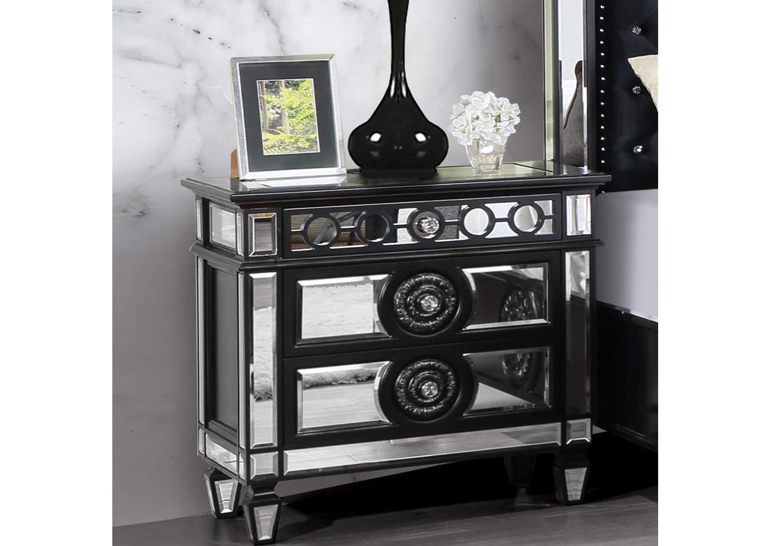 BD00585 Varian Ii Nightstand