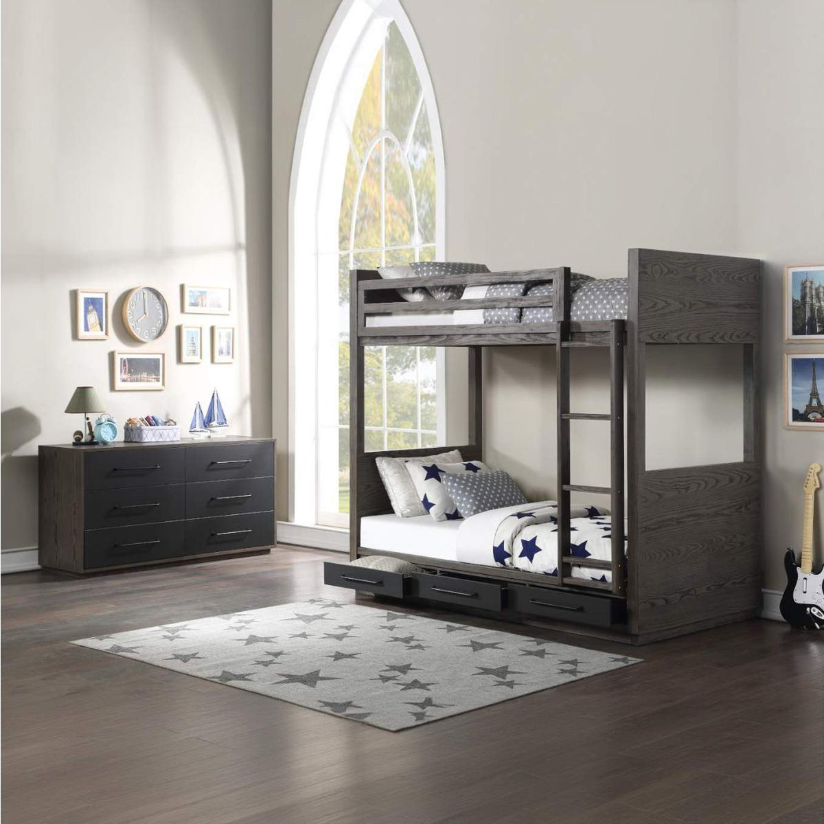BD00614 Estevon Dresser