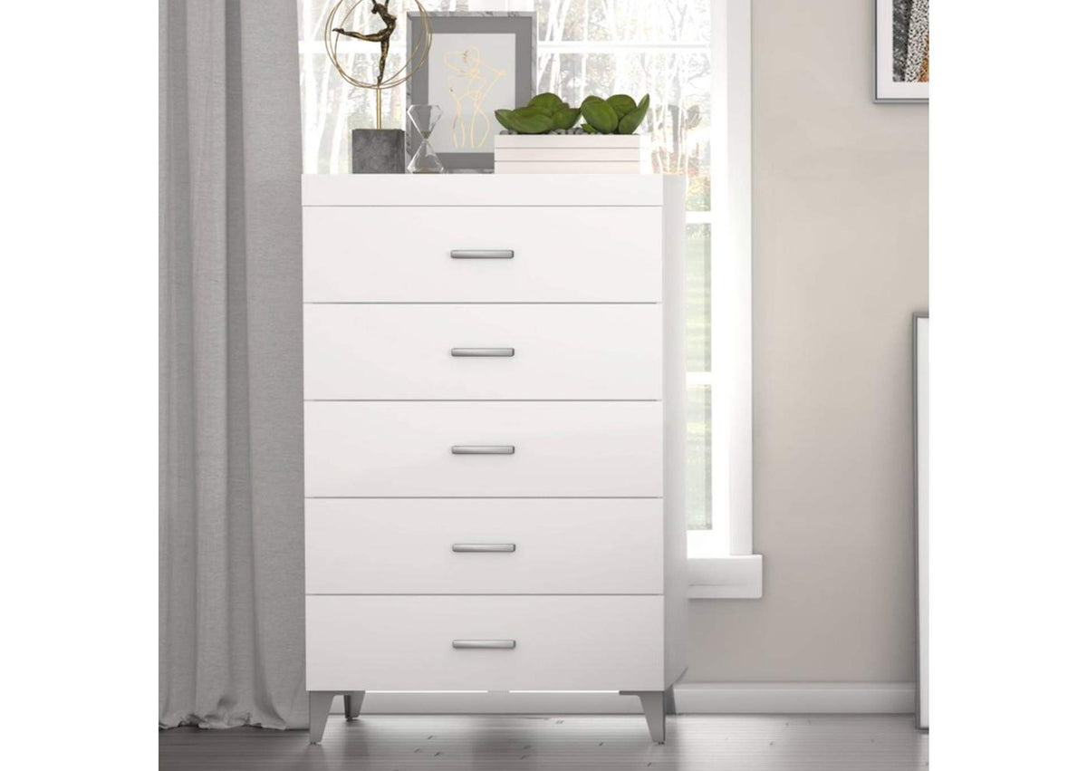 BD00648 Casilda Chest