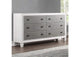 BD00663 Katia Dresser