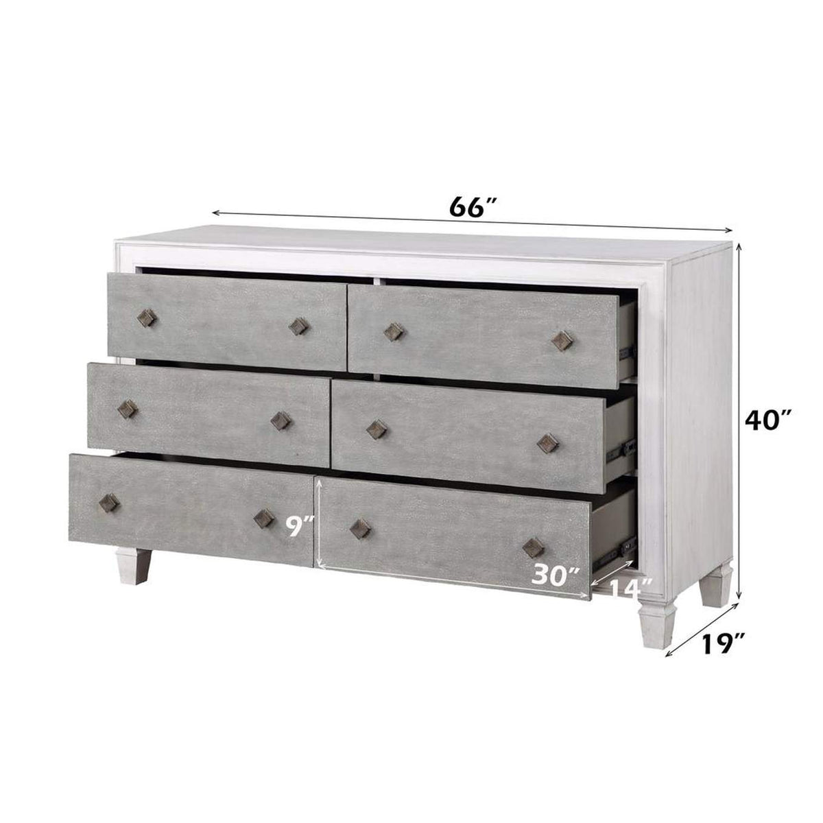 BD00663 Katia Dresser