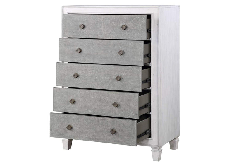 BD00664 Katia Chest