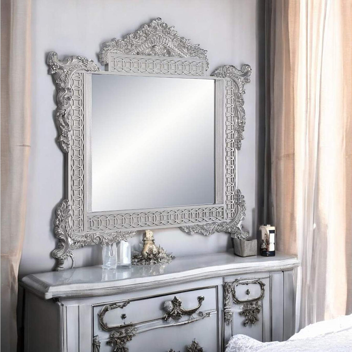 BD00685 Valkyrie Mirror