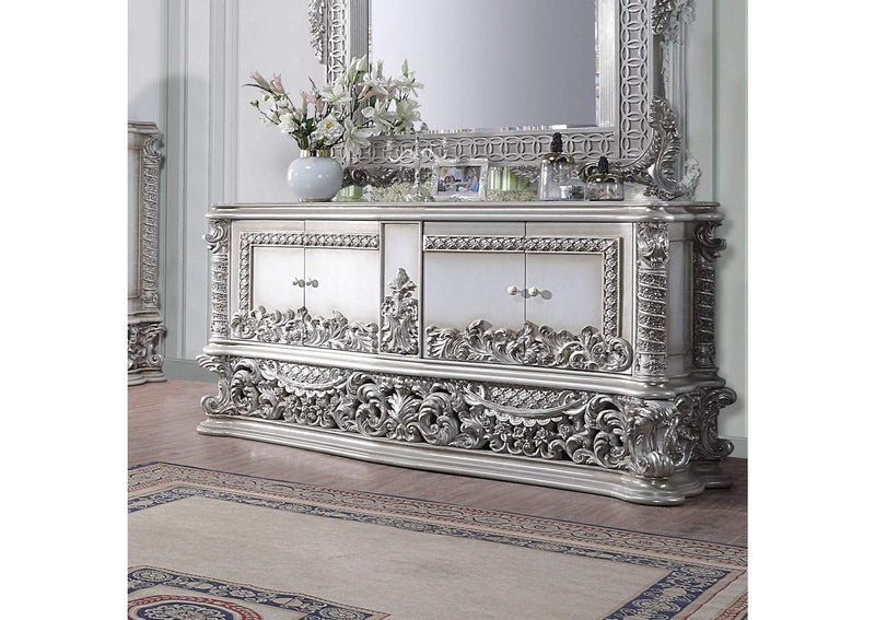 BD00686 Valkyrie Dresser