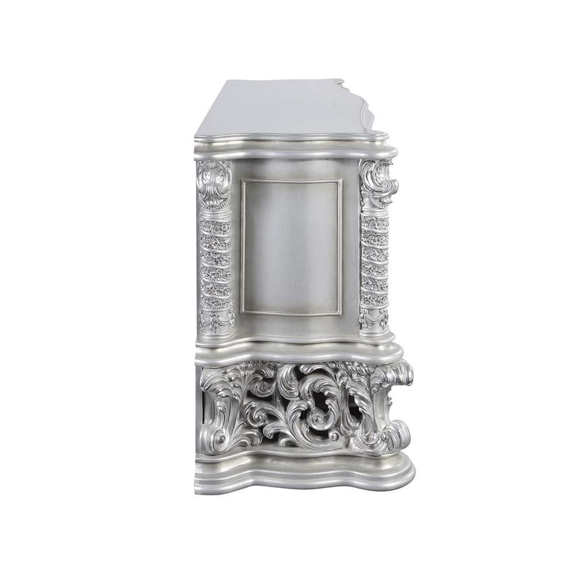BD00686 Valkyrie Dresser