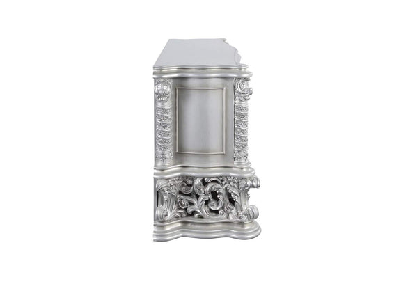 BD00686 Valkyrie Dresser