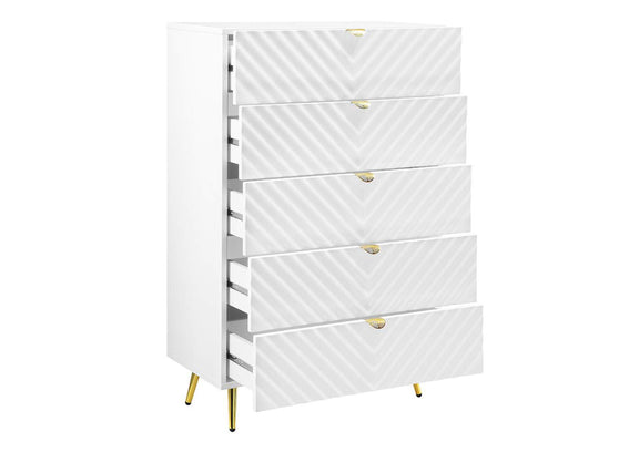 BD01038A Gaines Chest