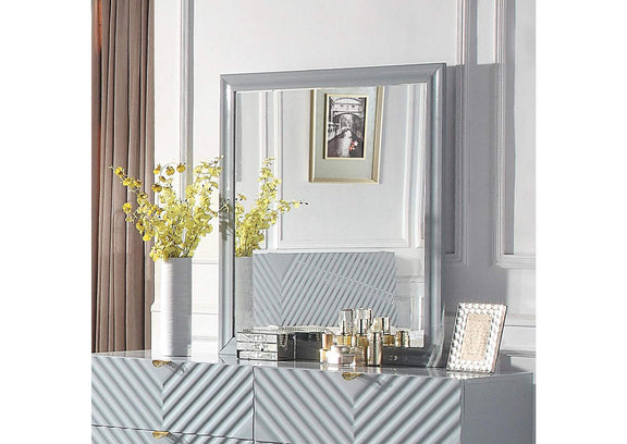 BD01042 Gaines Mirror