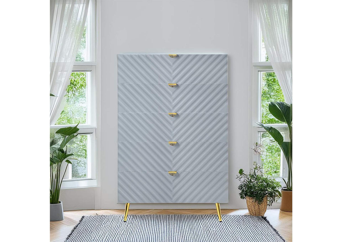 BD01044A Gaines Chest