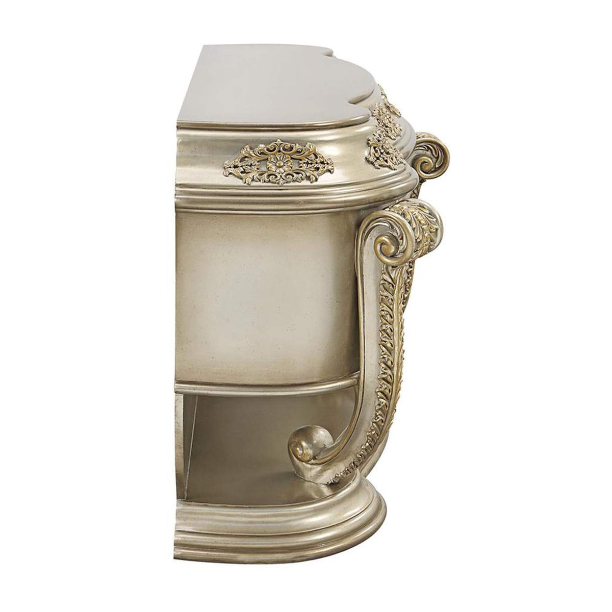 BD01237 Danae Dresser