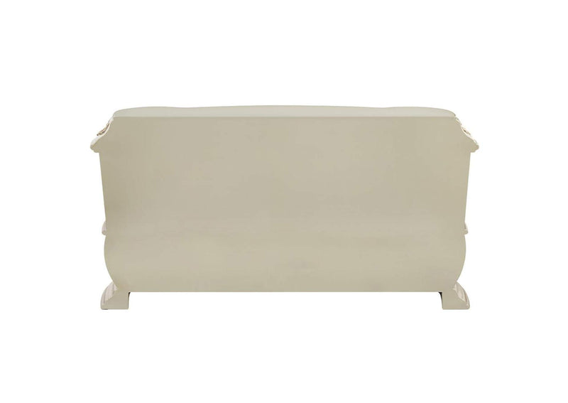 BD01237 Danae Dresser
