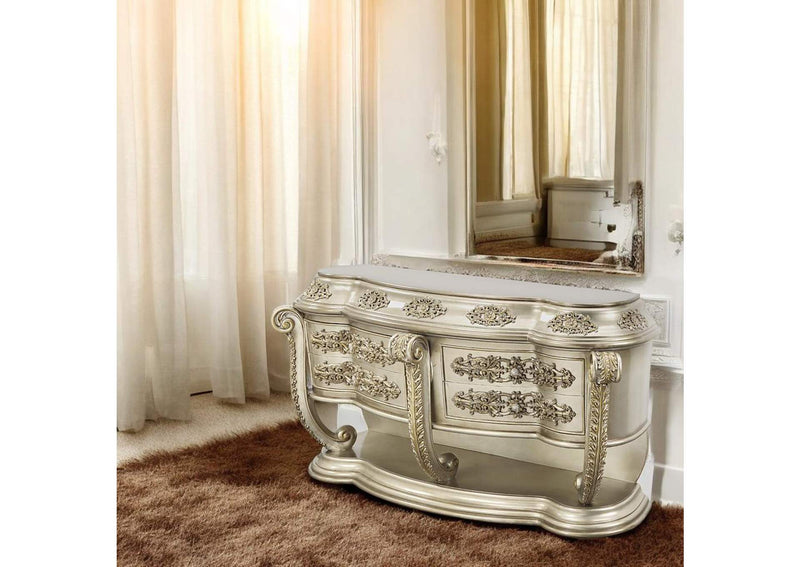 BD01237 Danae Dresser