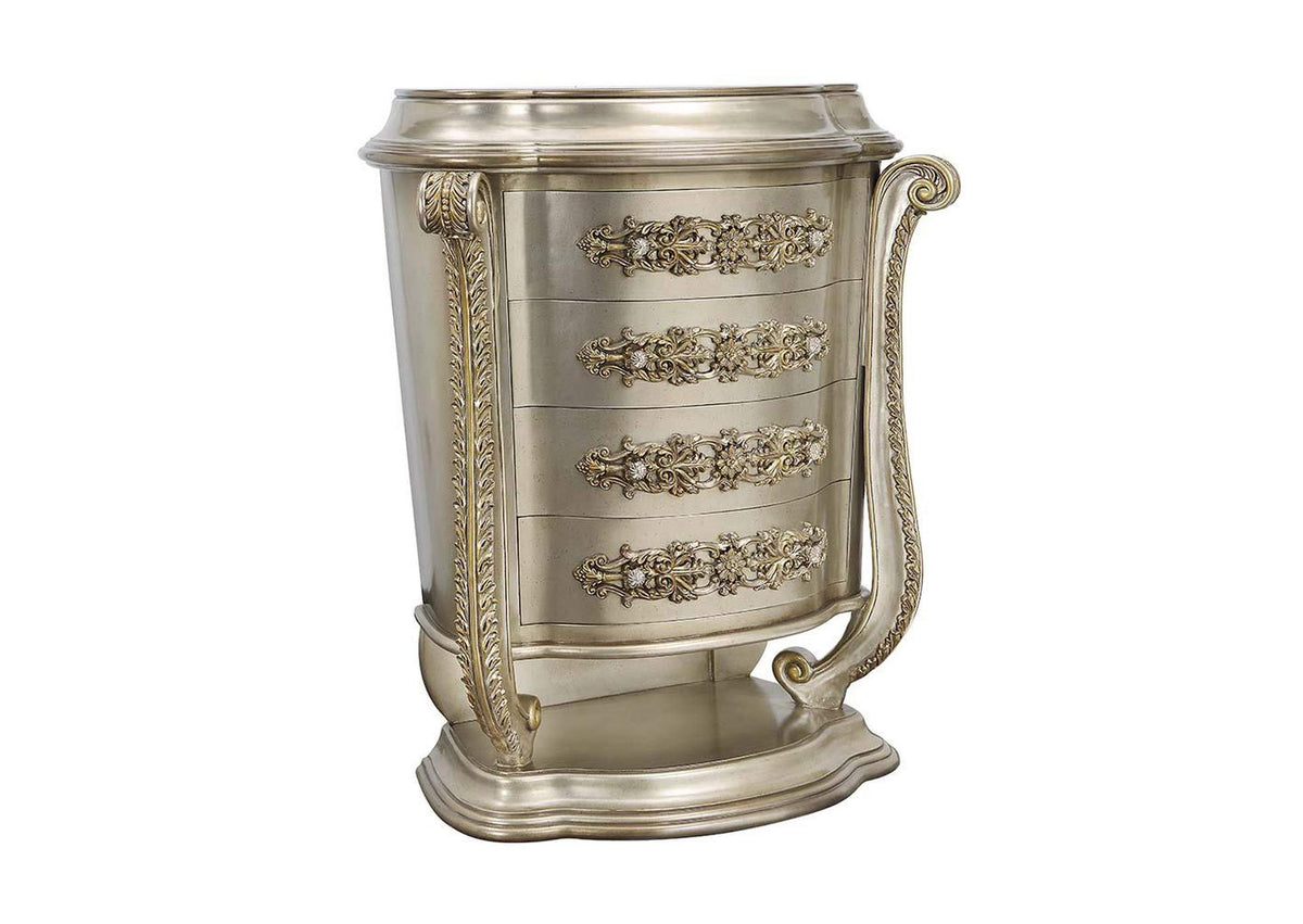 BD01238 Danae Chest