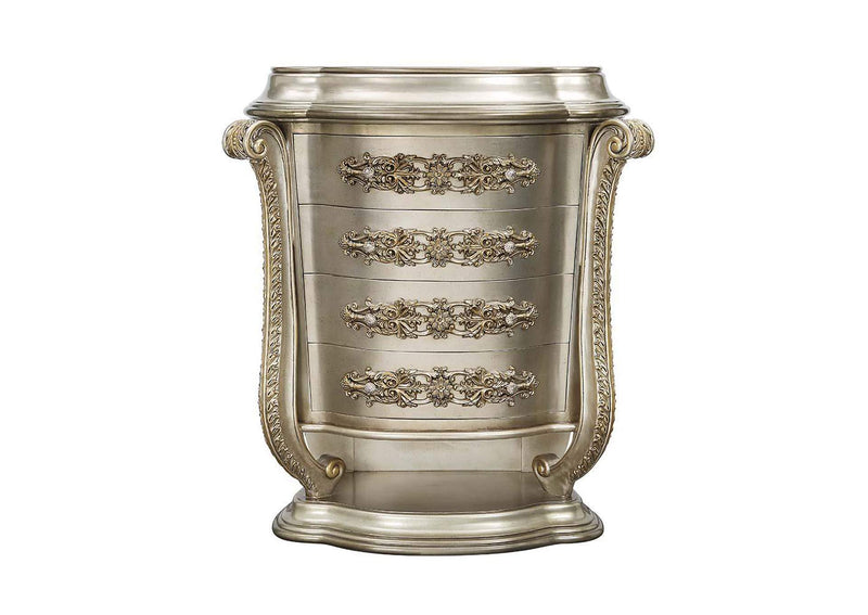BD01238 Danae Chest