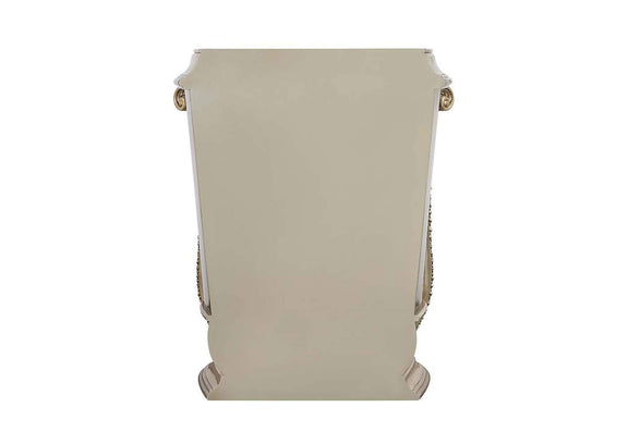 BD01238 Danae Chest