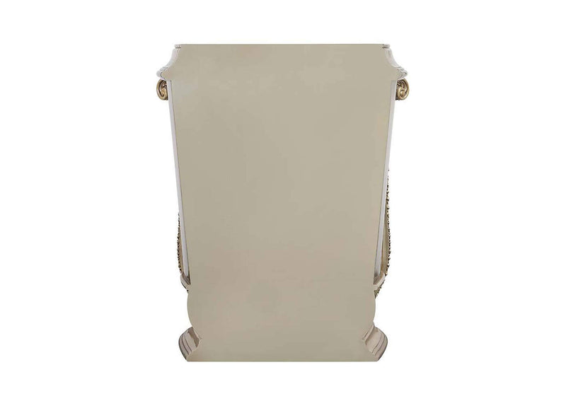 BD01238 Danae Chest