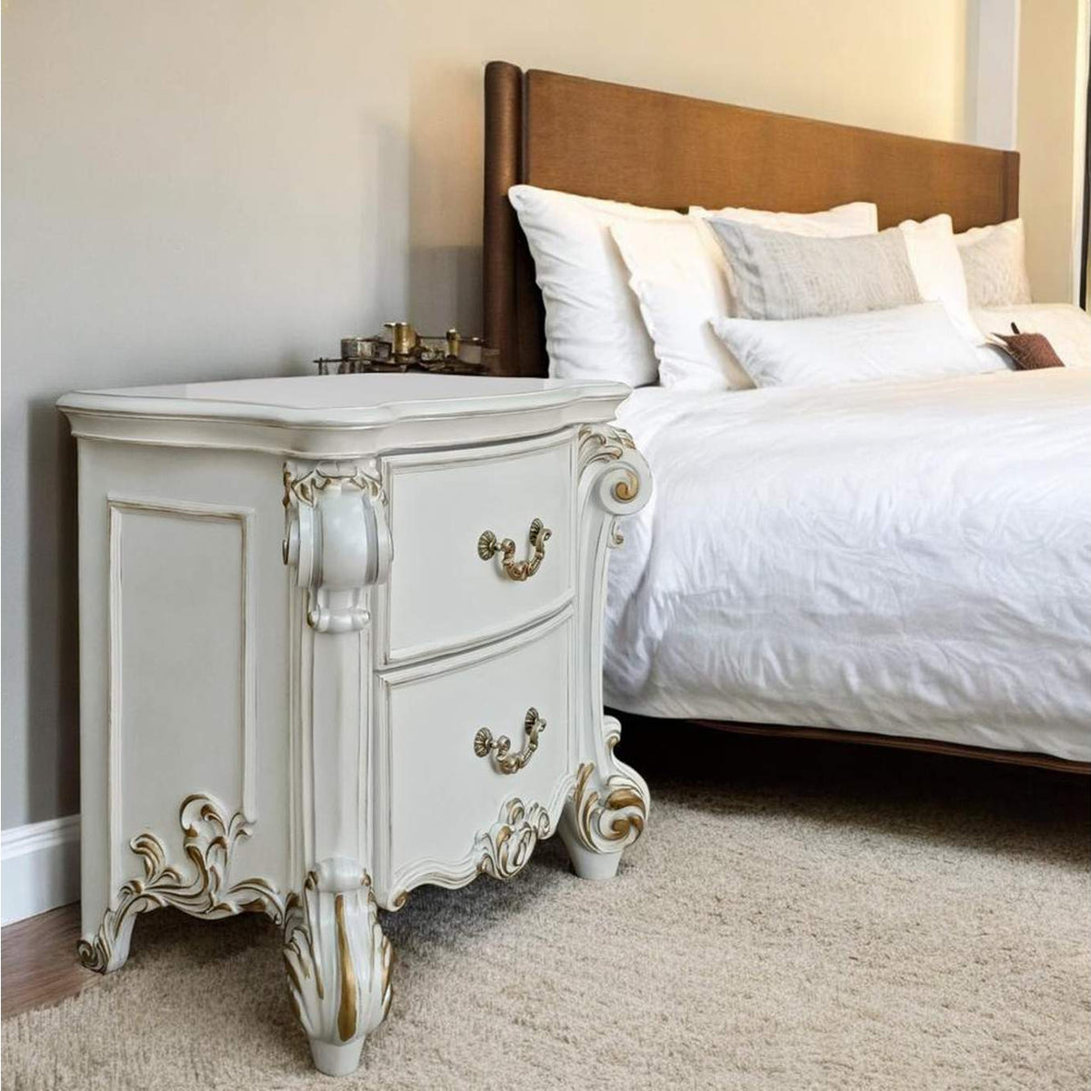 BD01340 Vendome Nightstand