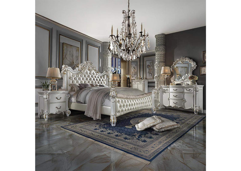 BD01340 Vendome Nightstand