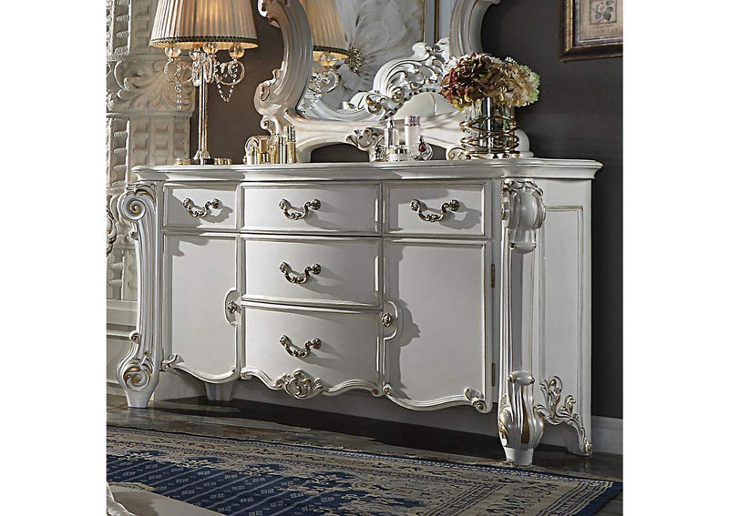 BD01342 Vendome Dresser