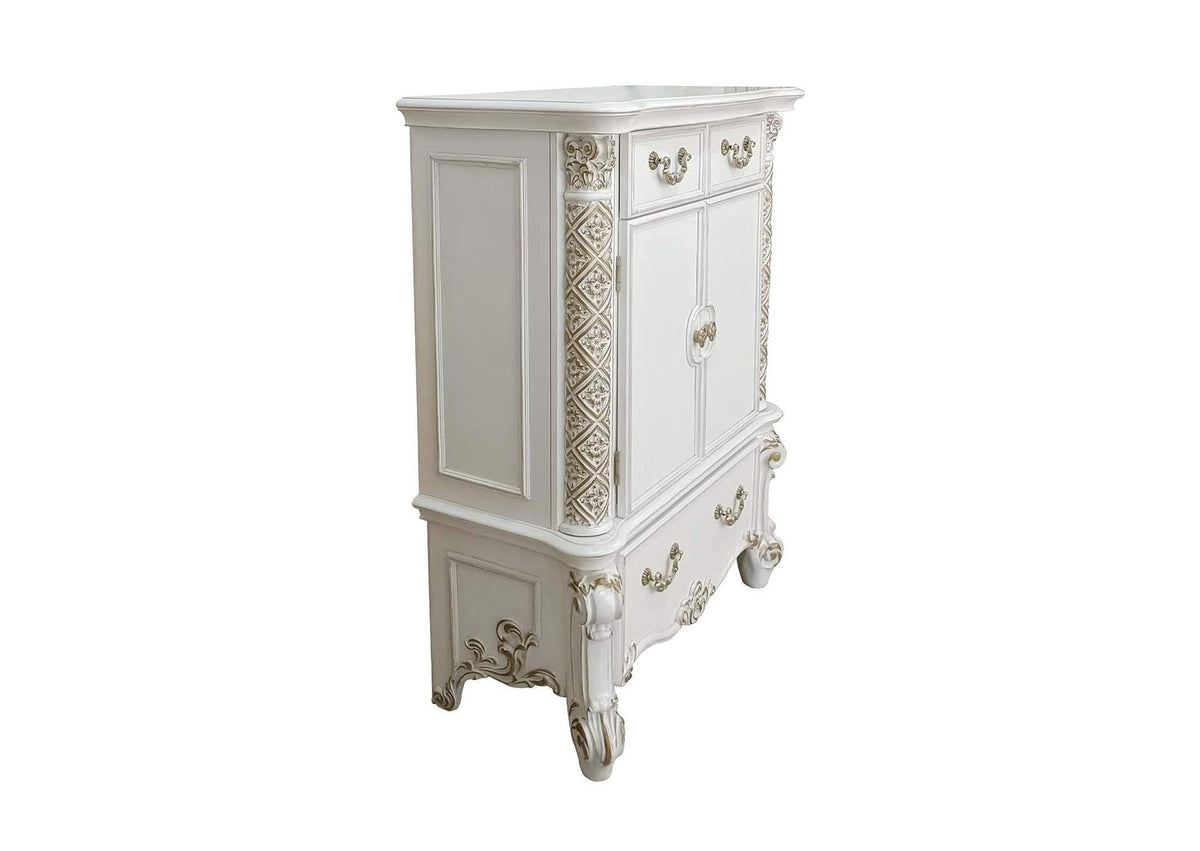 BD01343 Vendome Chest