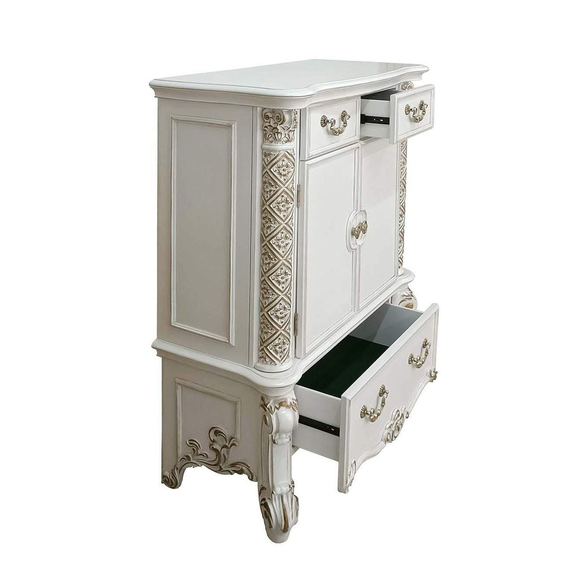 BD01343 Vendome Chest