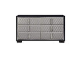 BD01430 Nicola Dresser