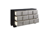 BD01430 Nicola Dresser