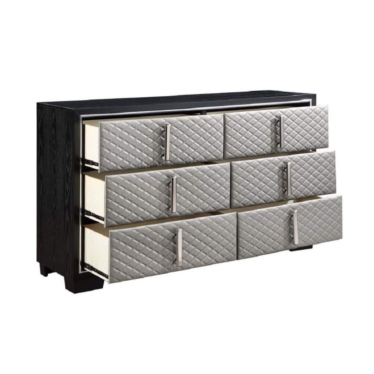 BD01430 Nicola Dresser
