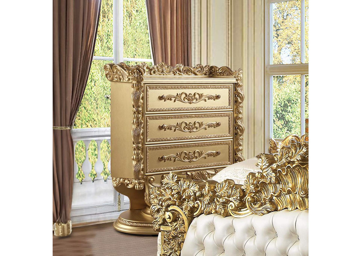 BD01479 Bernadette Chest
