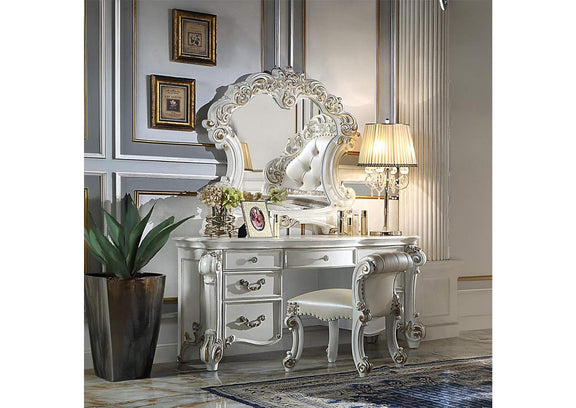 BD01508 Vendome Vanity Stool
