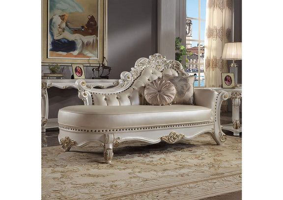 BD01523 Vendome Chaise with 2 Pillows
