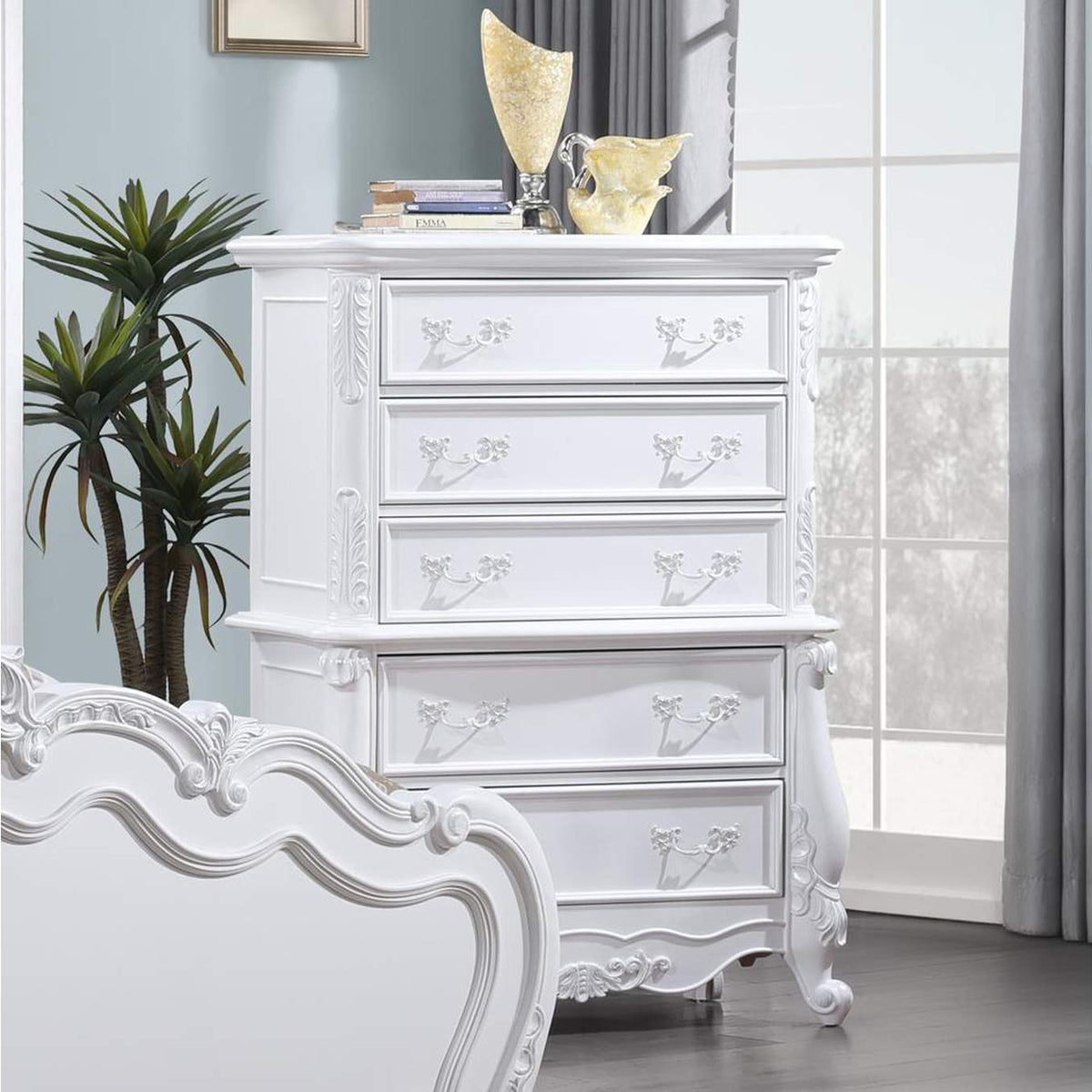 BD02258 Latisha Chest